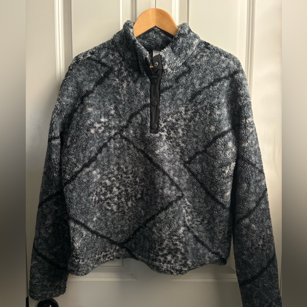 Marika Charcoal Grey Diamond Sherpa Fleece Snap-Neck Pullover Women’s Size L